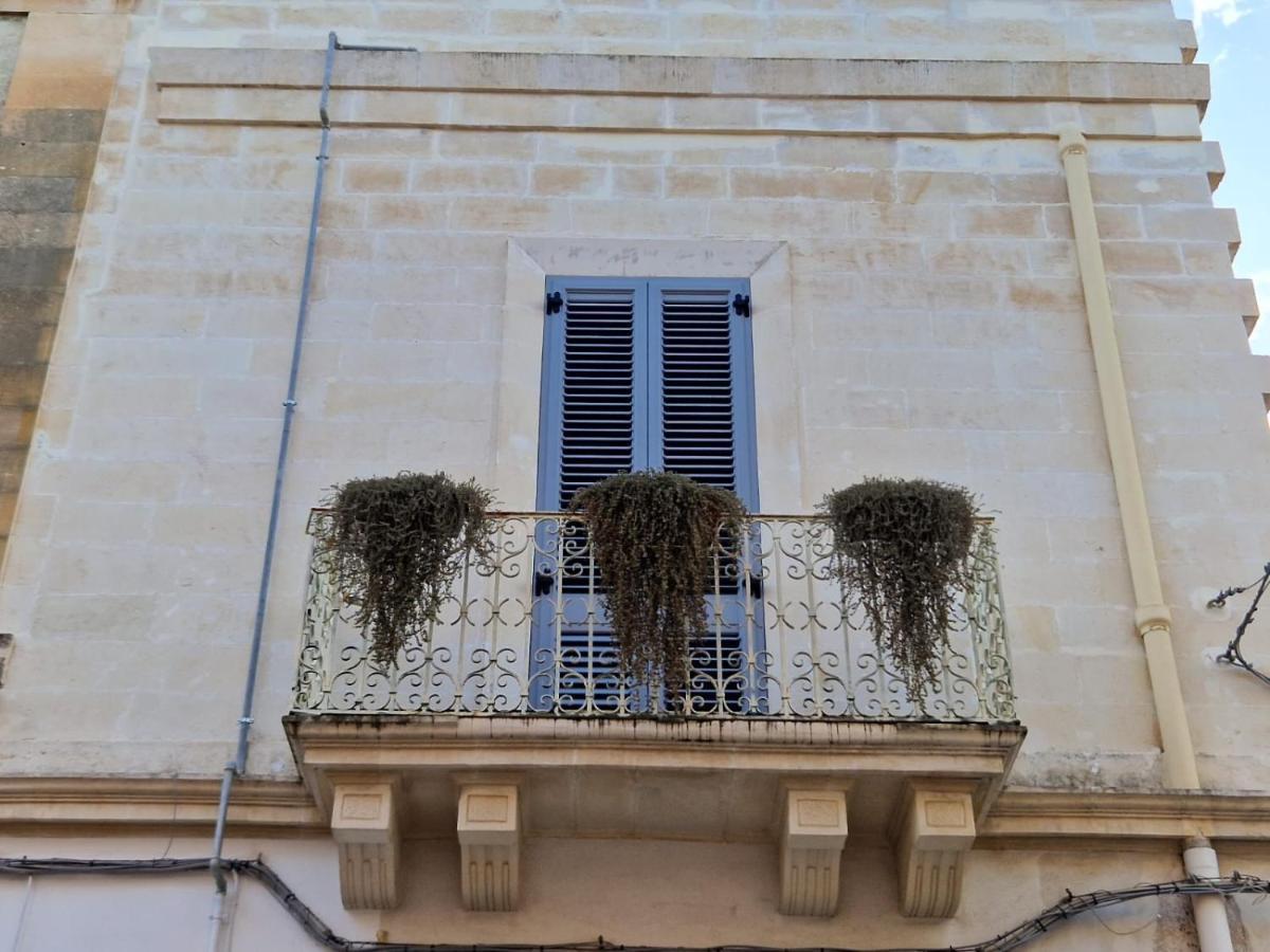 La Casa Di Nonna Titina Apartment เลชเช ภายนอก รูปภาพ