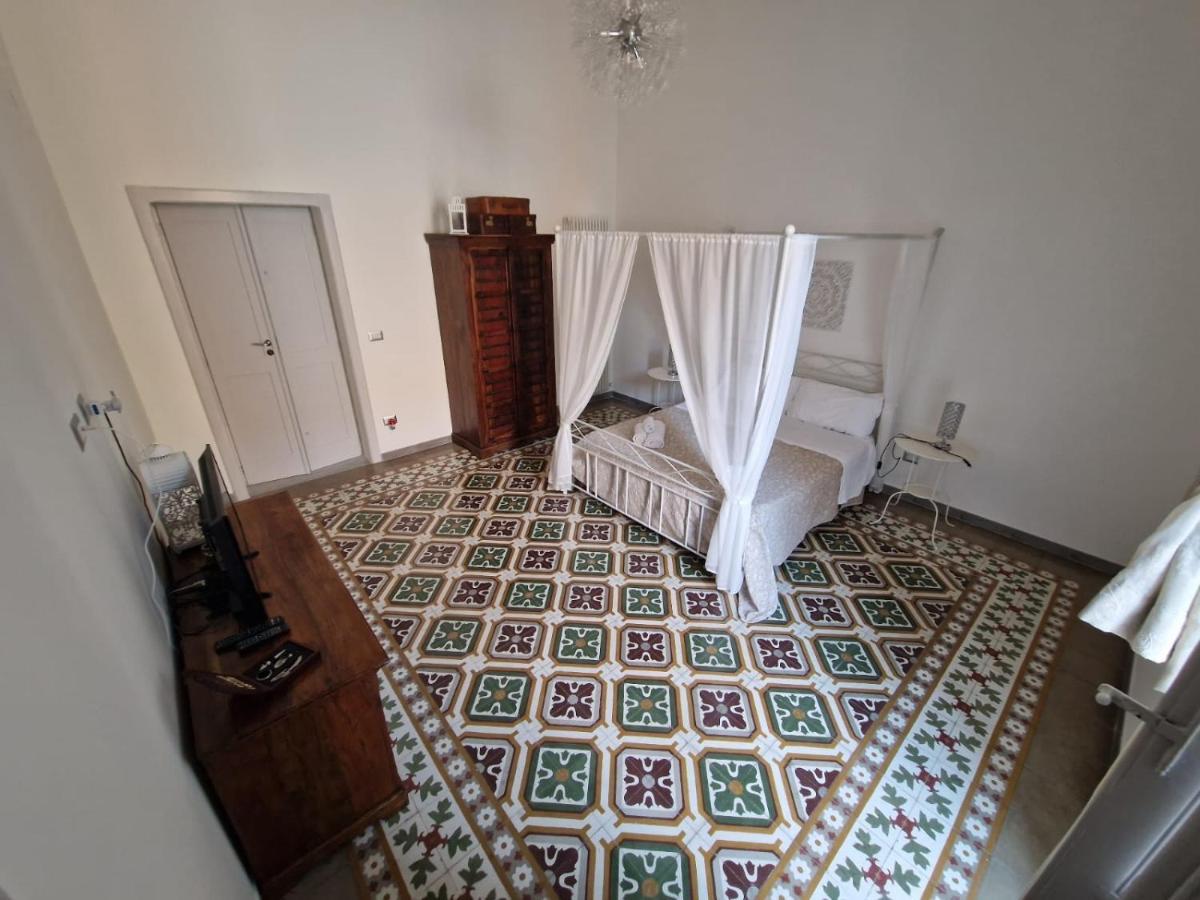 La Casa Di Nonna Titina Apartment เลชเช ภายนอก รูปภาพ